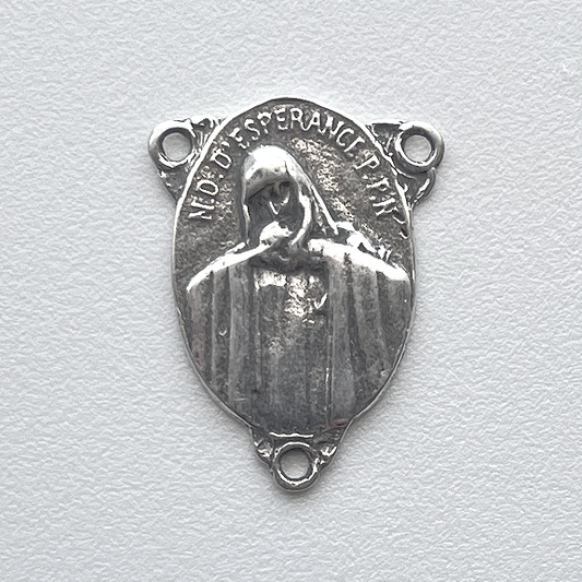 822 - Center, Sweet Mary with Baby