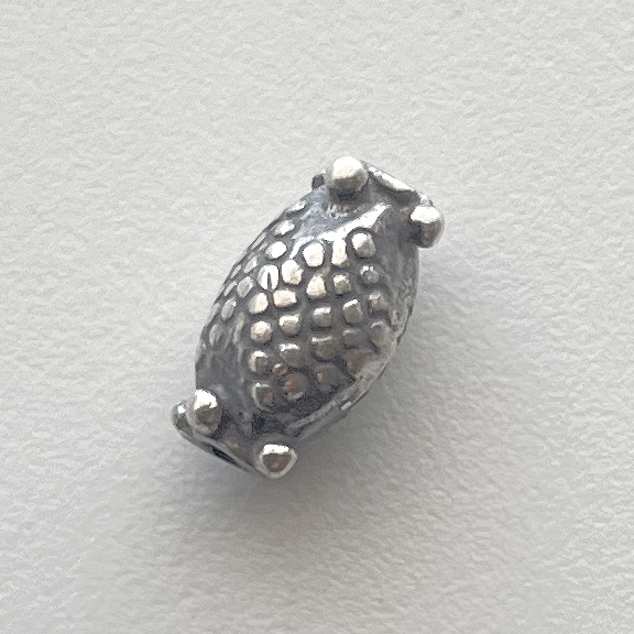 834 - Bead, Textured Pater - 1/2"