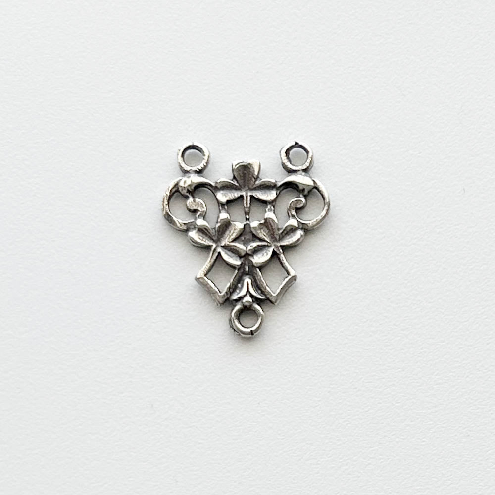 910 - Center - Shamrock