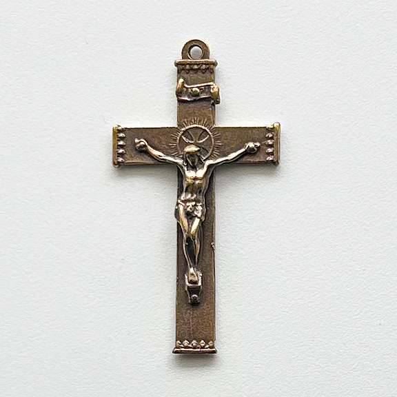 941 - Crucifix - Simple - Tailored