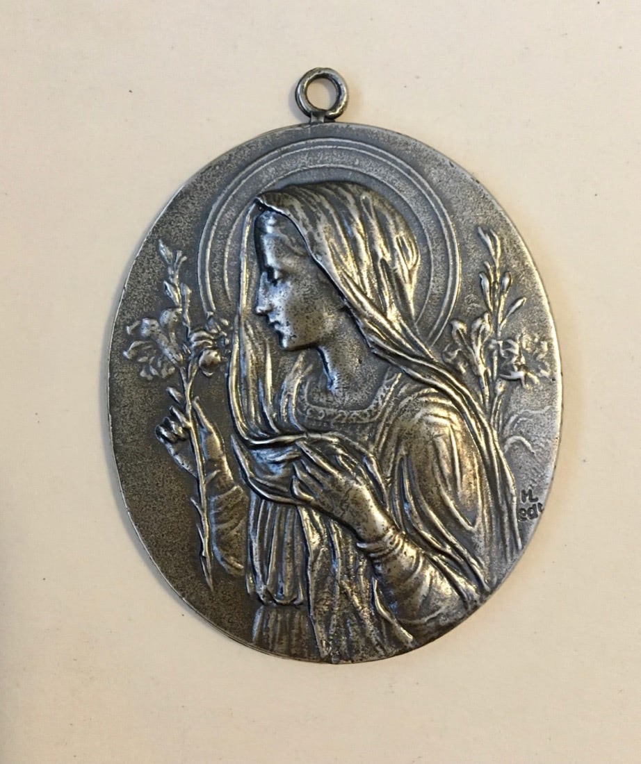 OR-07 ORNAMENT – Virgin Mary with Flowers– Lovely!