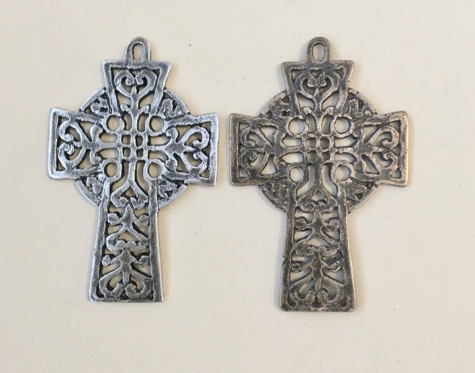 1550 – CROSS, Celtic, Delicate