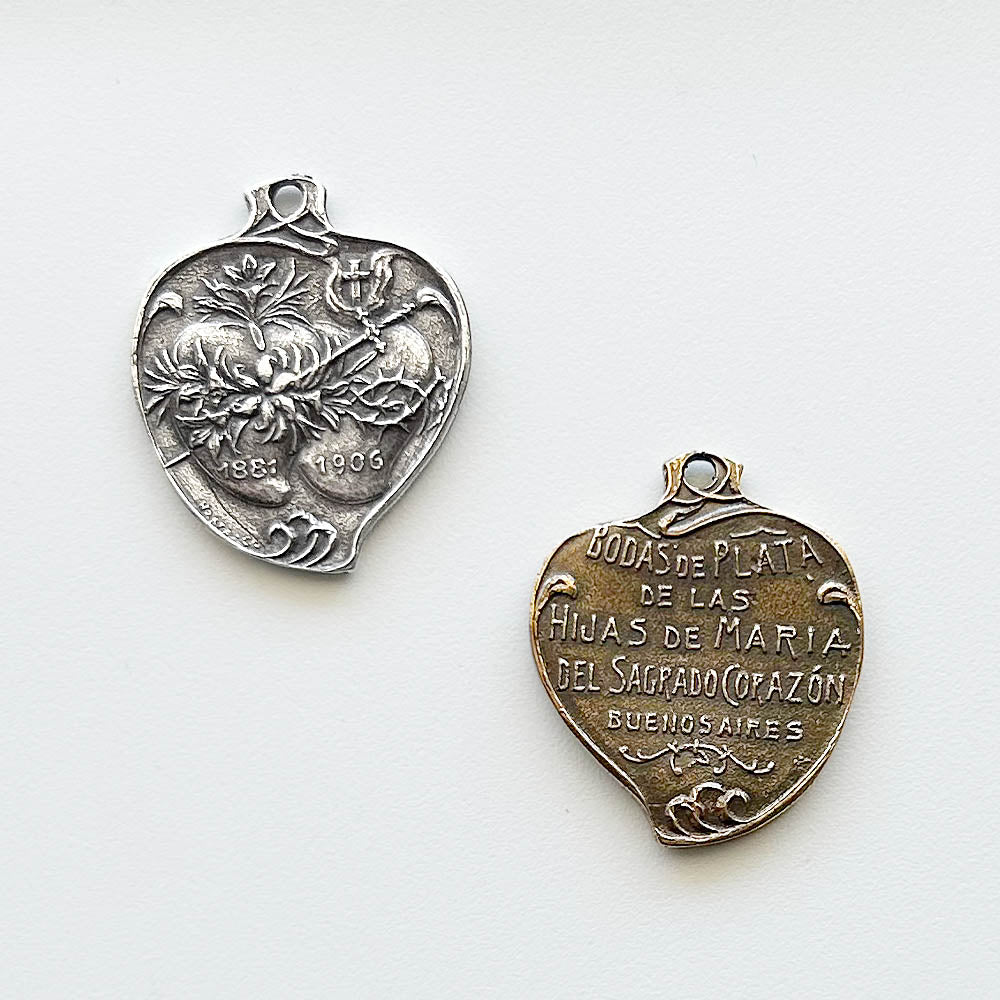 892 - Medal - Twin Hearts - 1881-1906