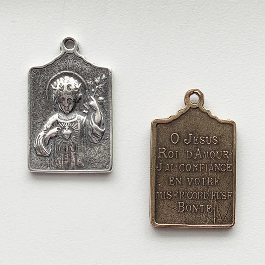 950 - Medal - Little King of Heaven