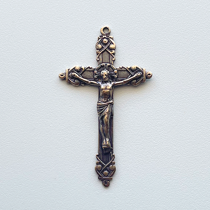 1086 - Crucifix - Cross Design