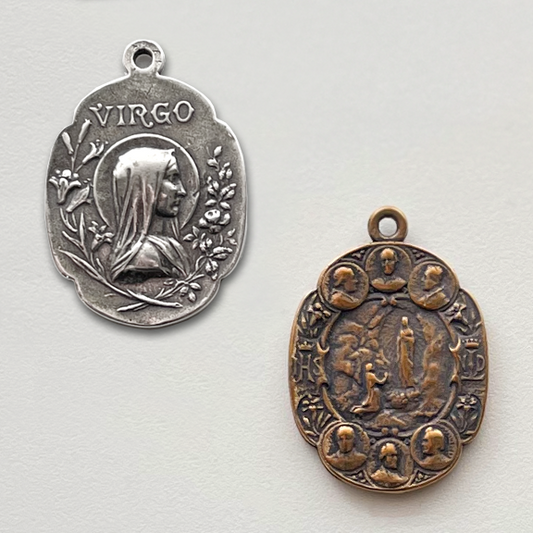 1091 - Medal - Virgo Mary/ Lourdes - 1 1/4"