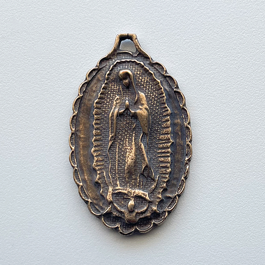 1137 - Medal - Guadalupe - Large