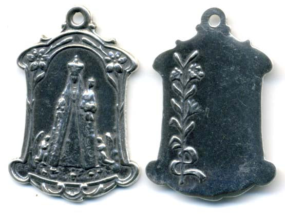 1138 - Medal - St. Anne W/Angels