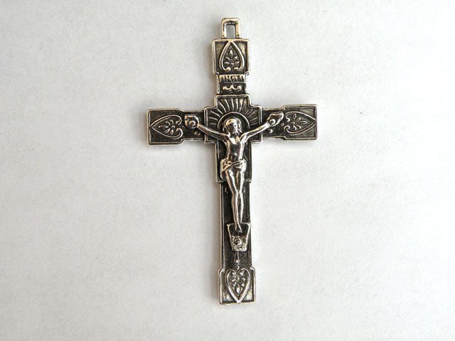 1168 - Crucifix - Square Ends