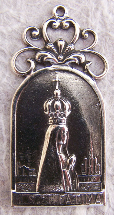 1237 - Medal - Fatima, Queen of the Land