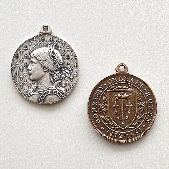 1278 - MEDAL/ Joan of Arc, With Crosses, Large - 1⅛"