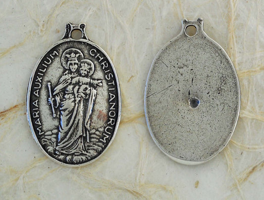 1358 MEDAL, Our Lady, Auxilium Christianorum