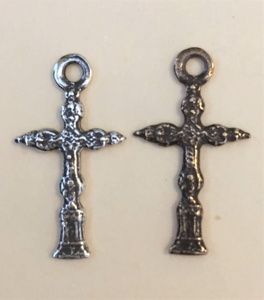 1370  CROSS/MEDAL/PENDANT, Tiny with Exquisite Detail