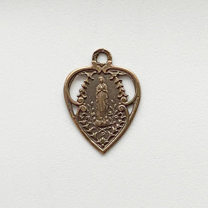 1372 -  MEDAL, Heart Shaped, Our Lady of Lourdes, Delicate