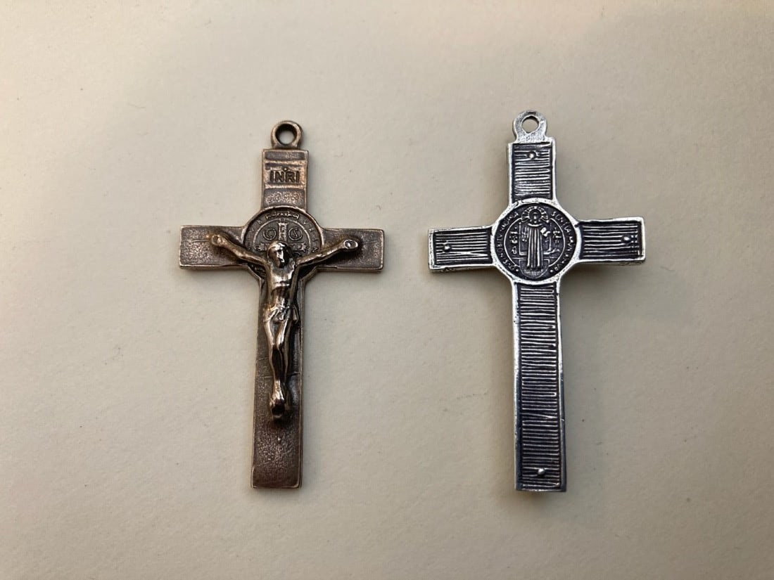 1425 – CRUCIFIX, St. Benedict, double sided