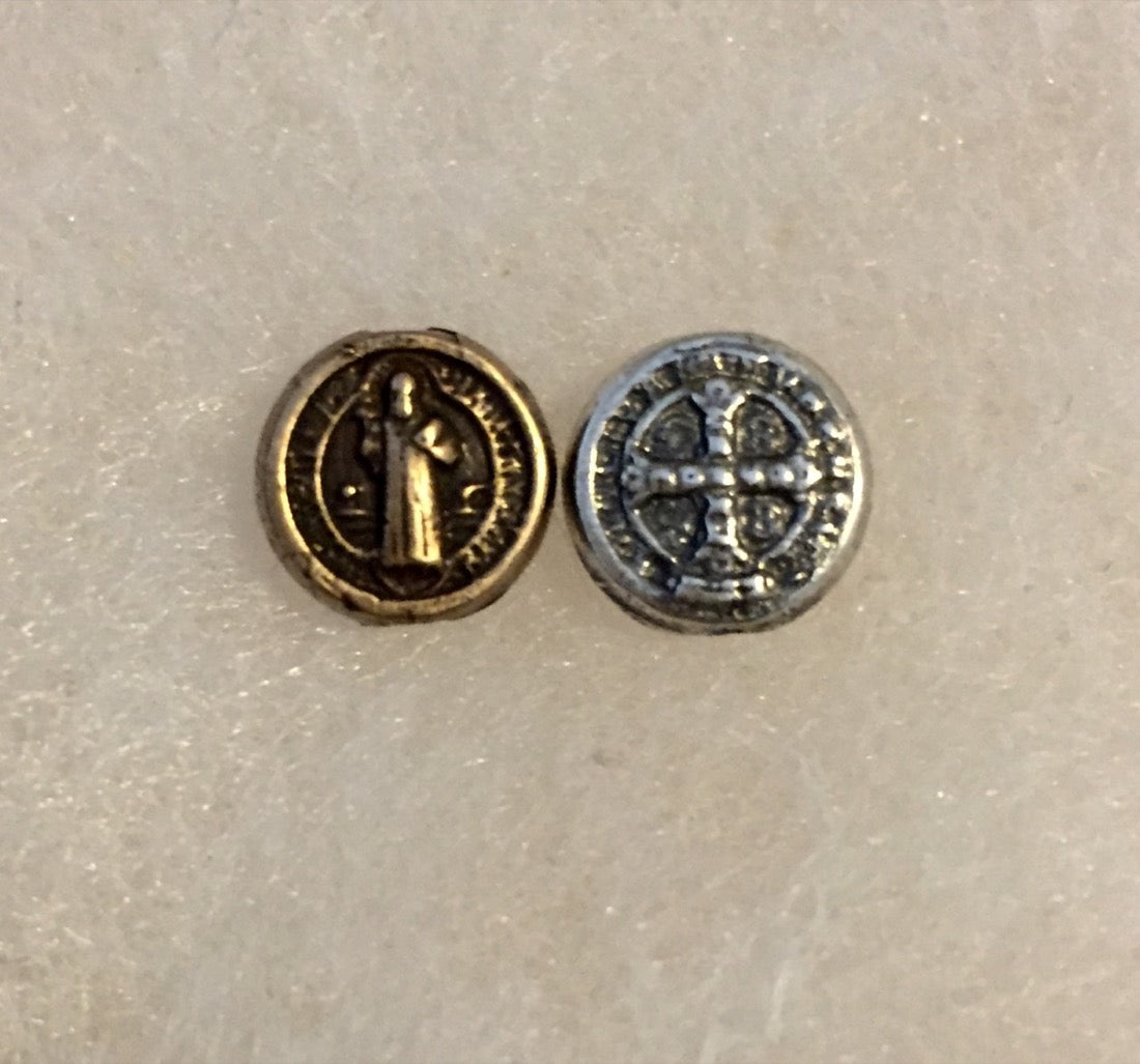 1466 BEAD - St. Benedict/Prayer - Tiny