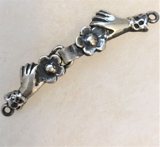 1502 CLASP - Hands Holding Flowers, Lovely!