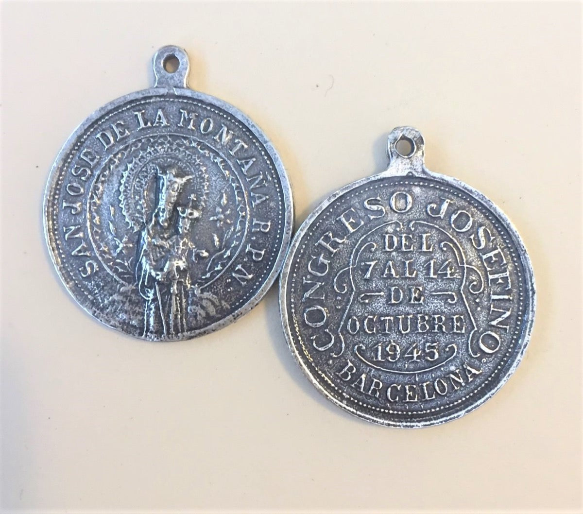 1538 MEDAL, St. Joseph of the Mountains with Infant Jesus/Barcelona