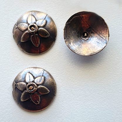 1588 FINDINGS, BEAD CAP, Flower, 1/2"