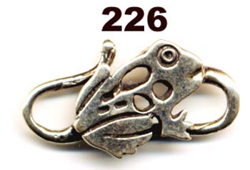 226 - Clasp, Frog