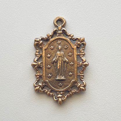430 - Medal, Miraculous, Lace Edged - 1 1/4"
