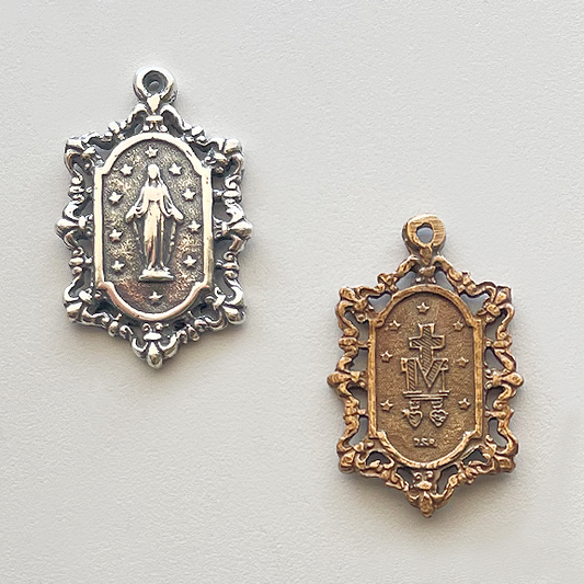 430 - Medal, Miraculous, Lace Edged - 1 1/4"