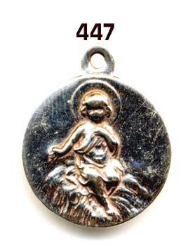 447 - Medal, Baby Jesus, Manger