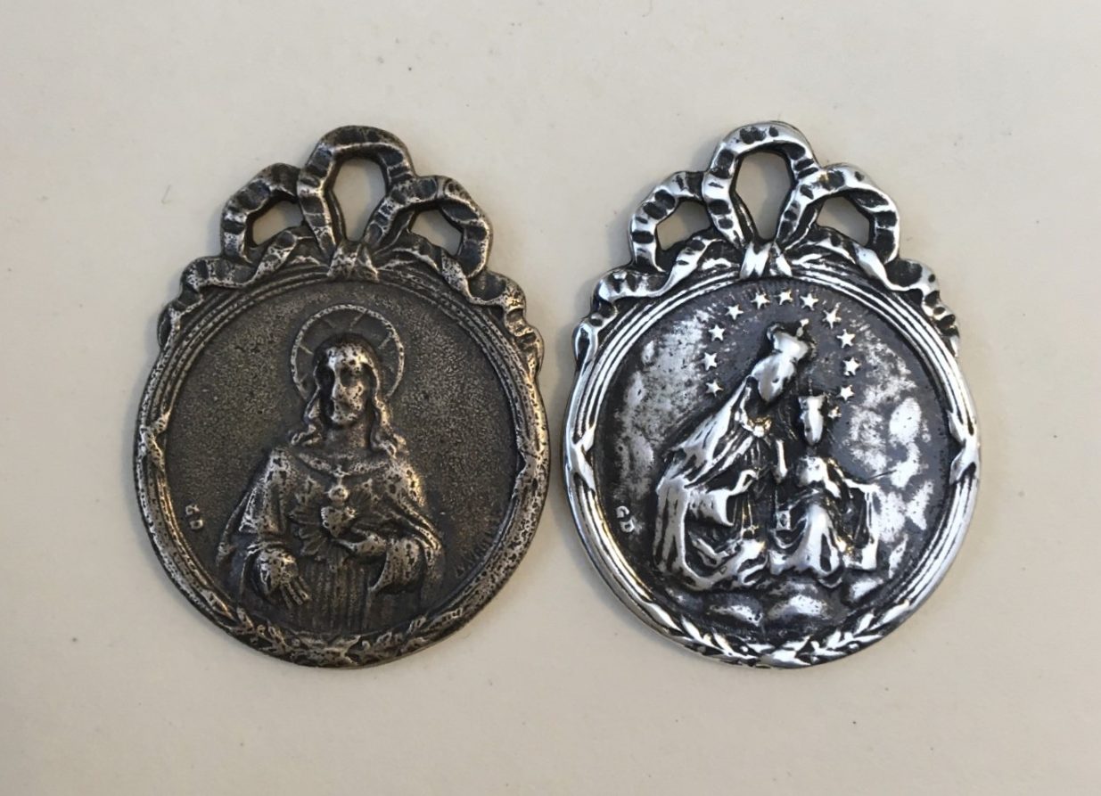 565 - Medal, Mary/Sacred Heart