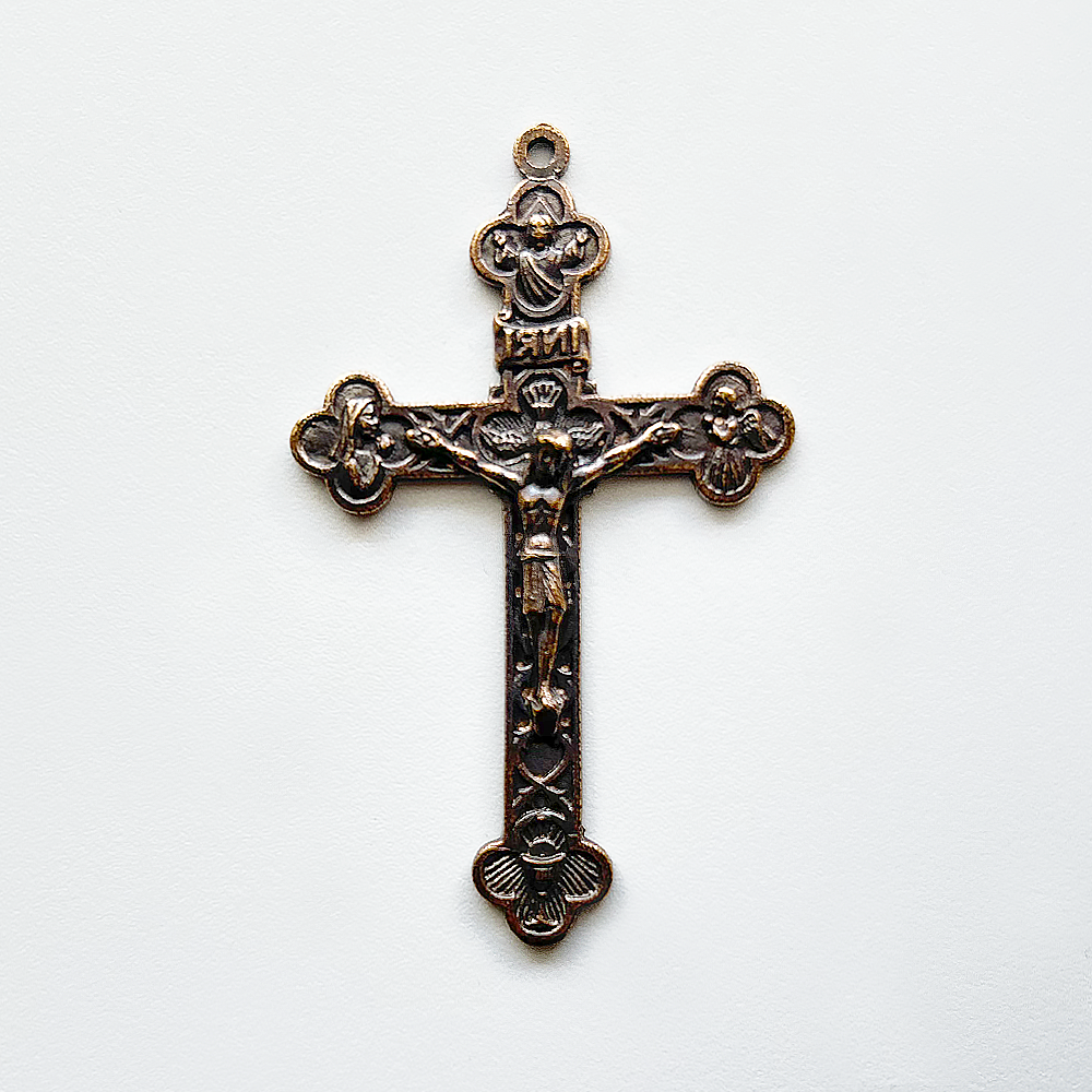 566 - Crucifix, Eucharist