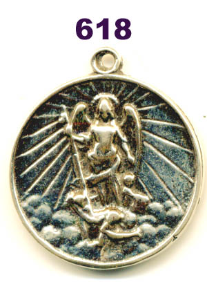 618 - Medal, St. Michael w/rays