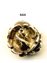 644 - Bead, Rose, Large, Two Sided, Deep Petals