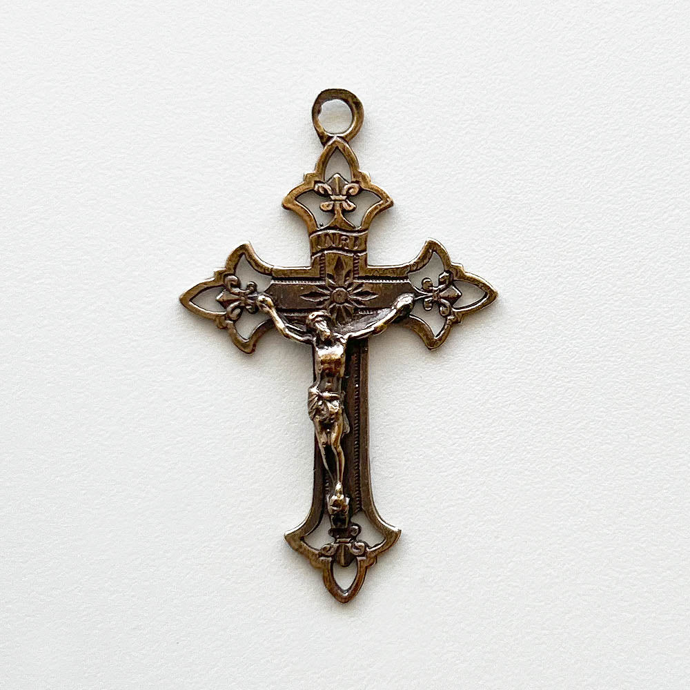 739 - Crucifix, Open Work, Buds