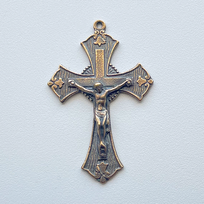 786 - Crucifix, Patterned