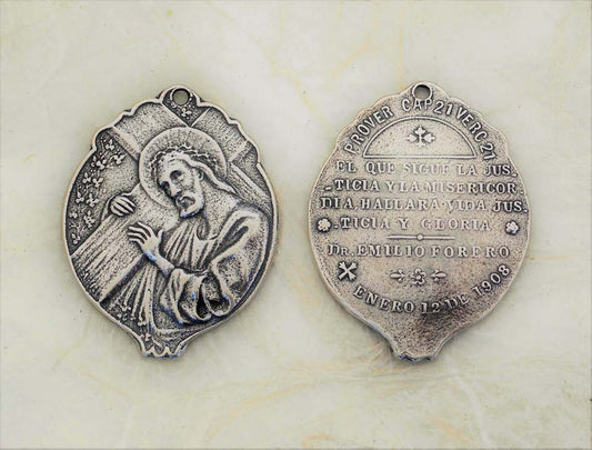 804 - Medal - Jesus Carrying the Cross