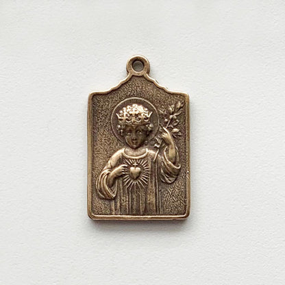 950 - Medal - Little King of Heaven